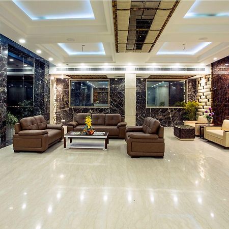 Hotel The Grand Inn 잠무 외부 사진